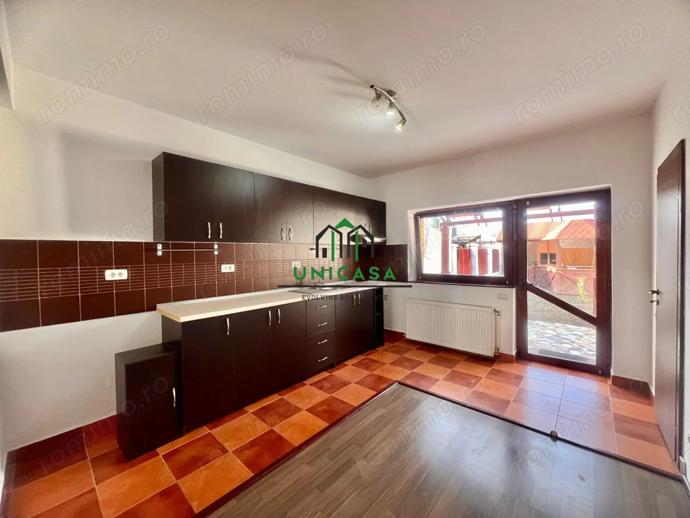 Casa Vladesti/4 camere