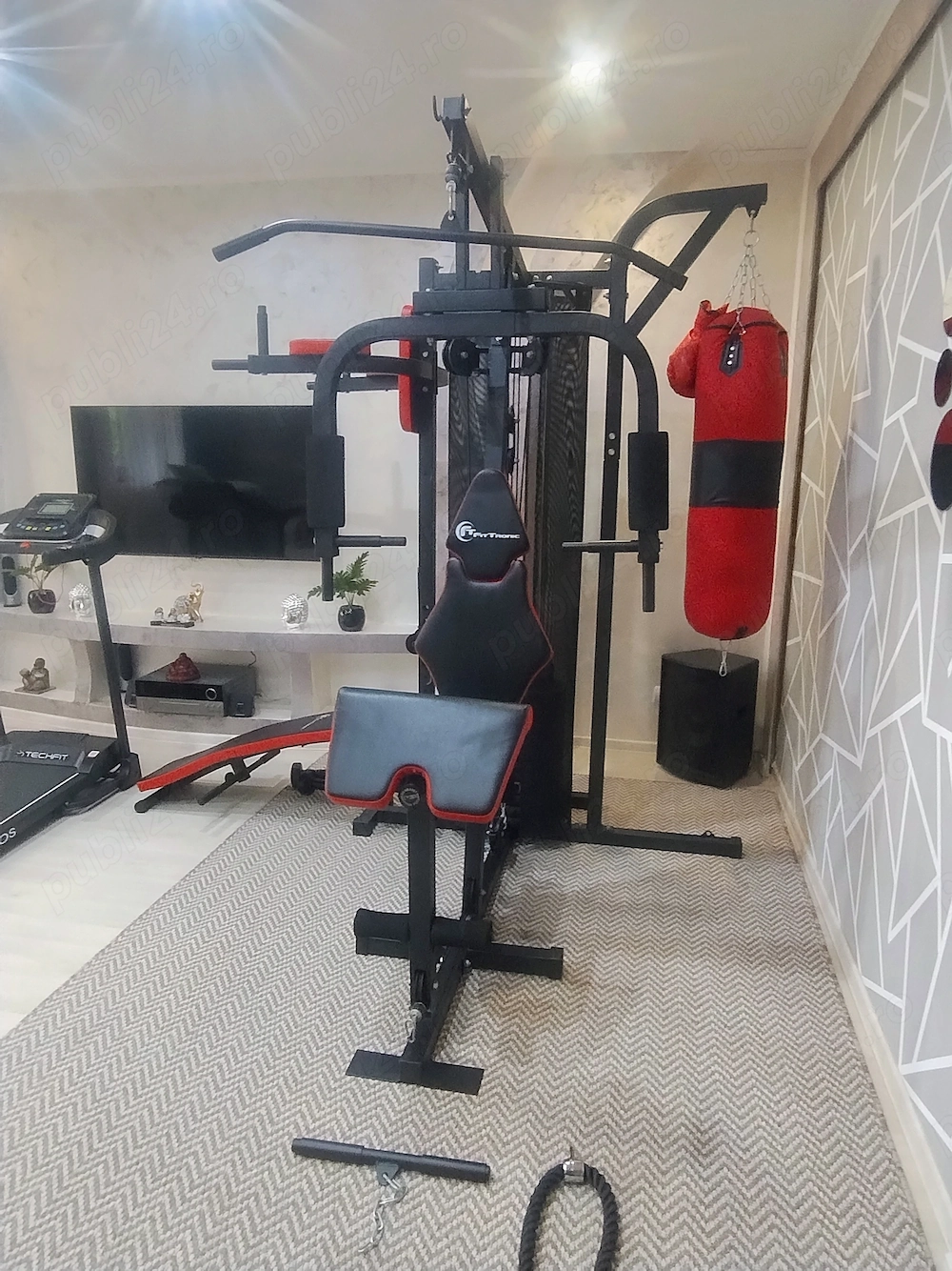 De vânzare aparat fitness și bandă de alergat 