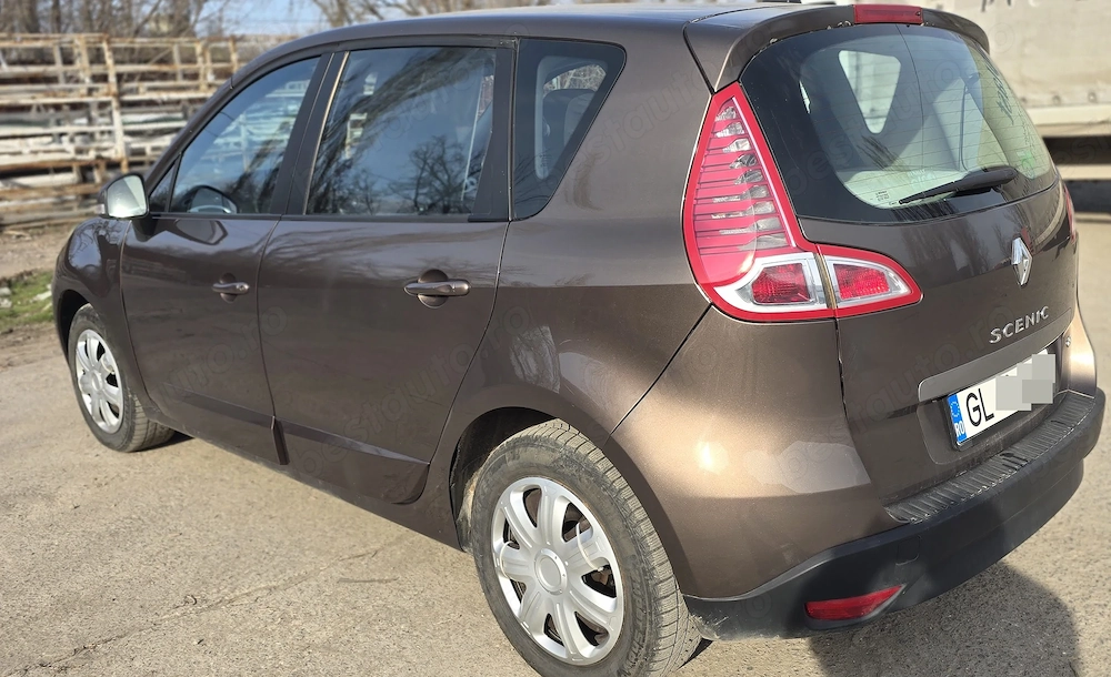 Renault Scenic  3 1.9 dCi FAP 