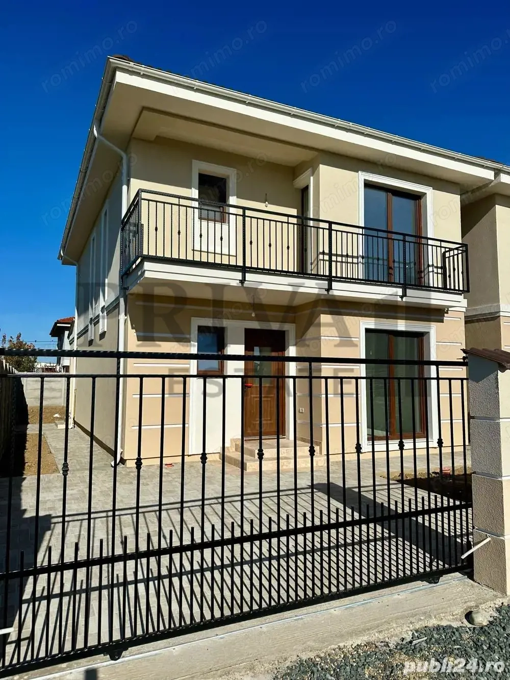 Casa individuala cu 5 camere in Chișoda