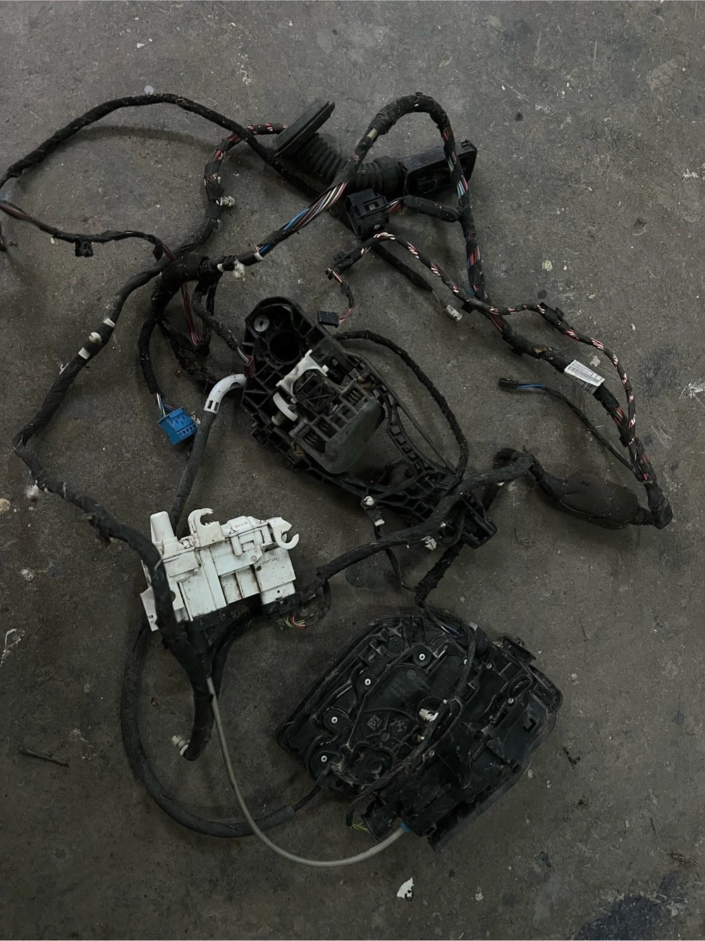 BMW 7 G11 G12 2017 rear door lock 2581895 incuietoare usa bmw seria 7 182838 -10