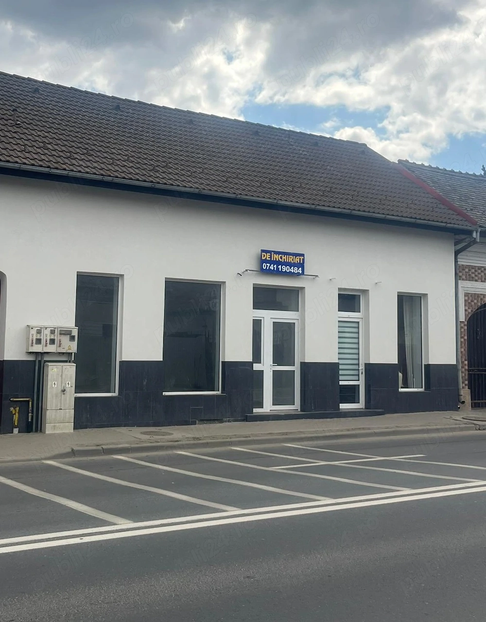 Inchiriez spatiu 60 mp