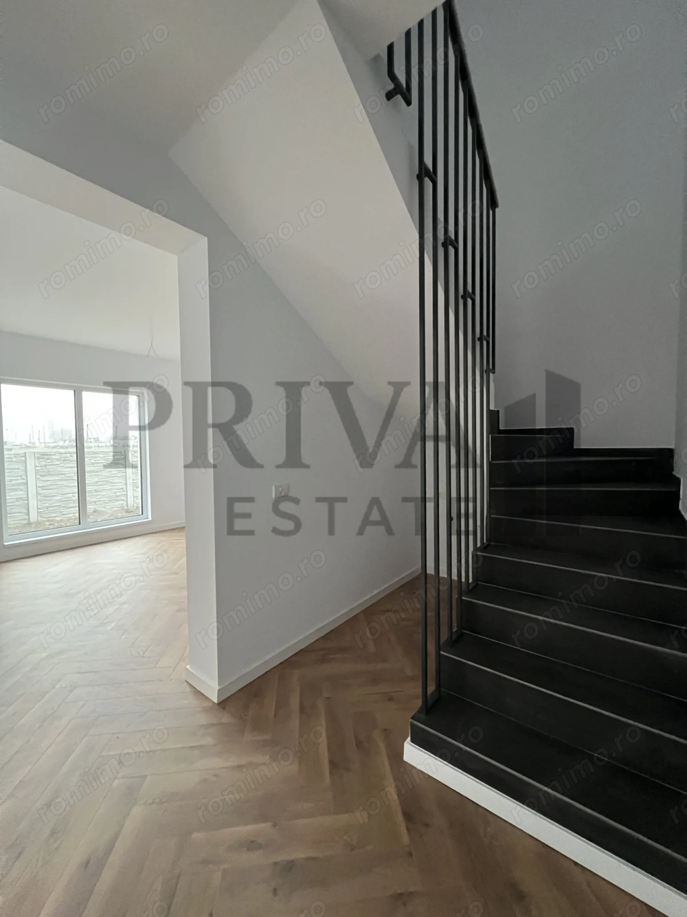 Triplex finisaje premium, 4 dormitoare, 2 bai,.Calea Urseni