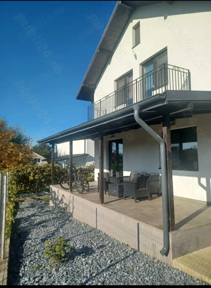 Casa 4 camere Miroslava