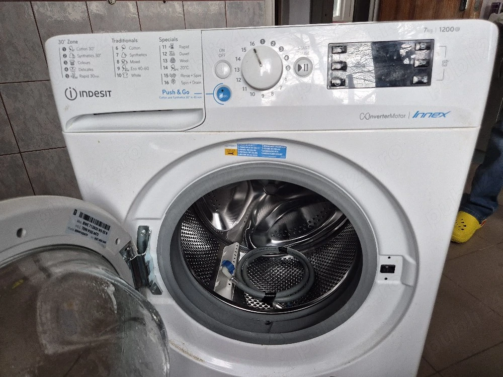 Masina de spalat rufe 