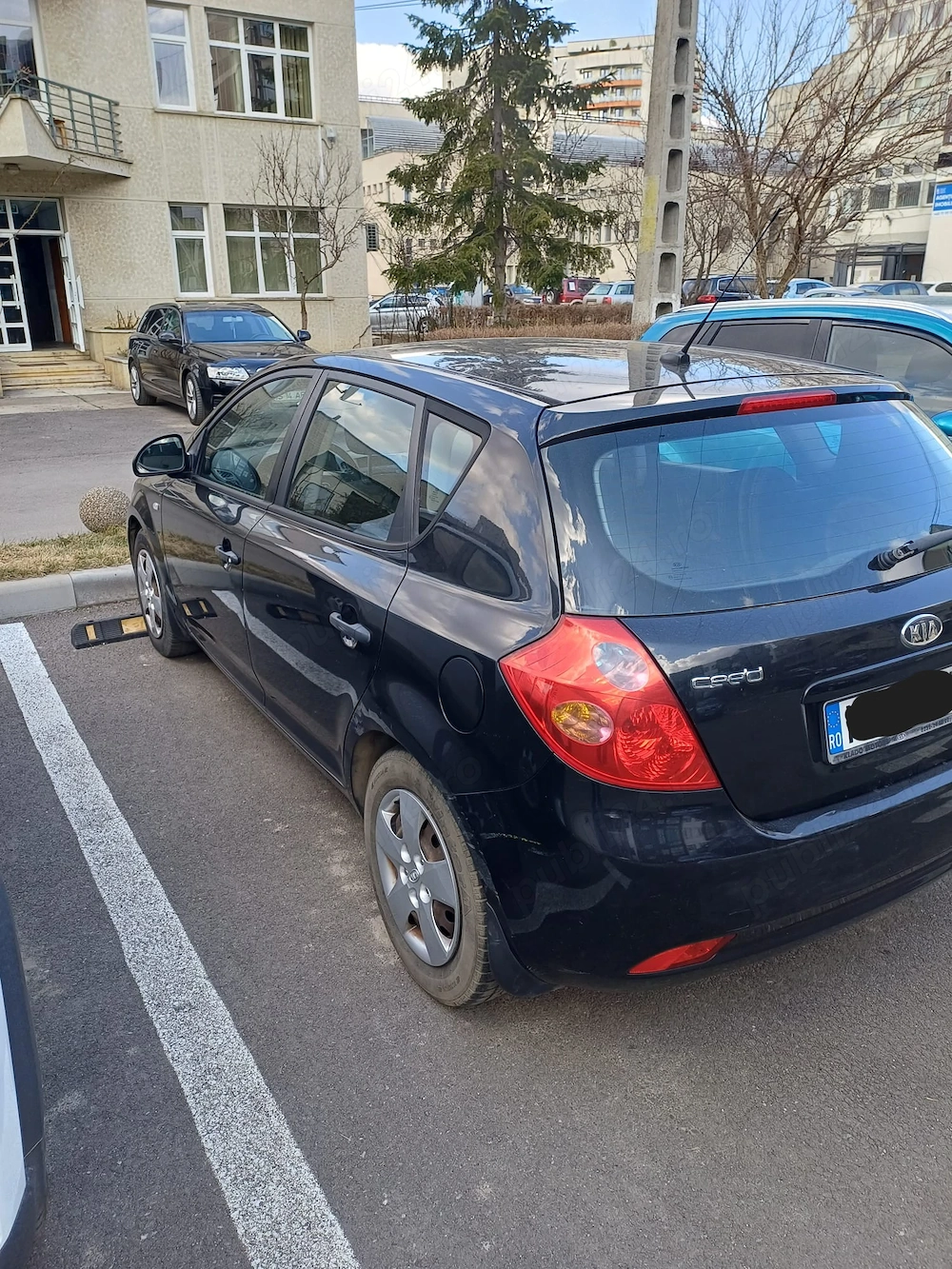 Vând kia ceed 2008
