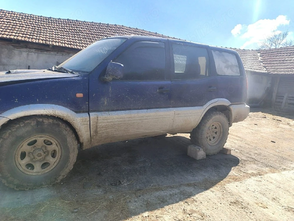 Vând urgent jeep Nisan Terano 