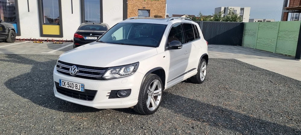       VW Tiguan 2.0 TDI R-Line Led Xenon Navi Panoramic An Fab.2013