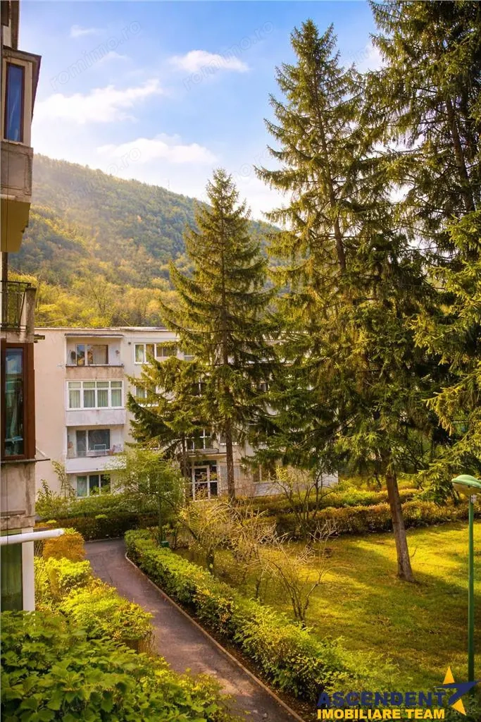 Apartament 2 camere, luminos,, Ultracentral, Brasov.