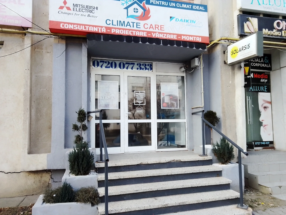 Spatiu comercial amplasat stradal.