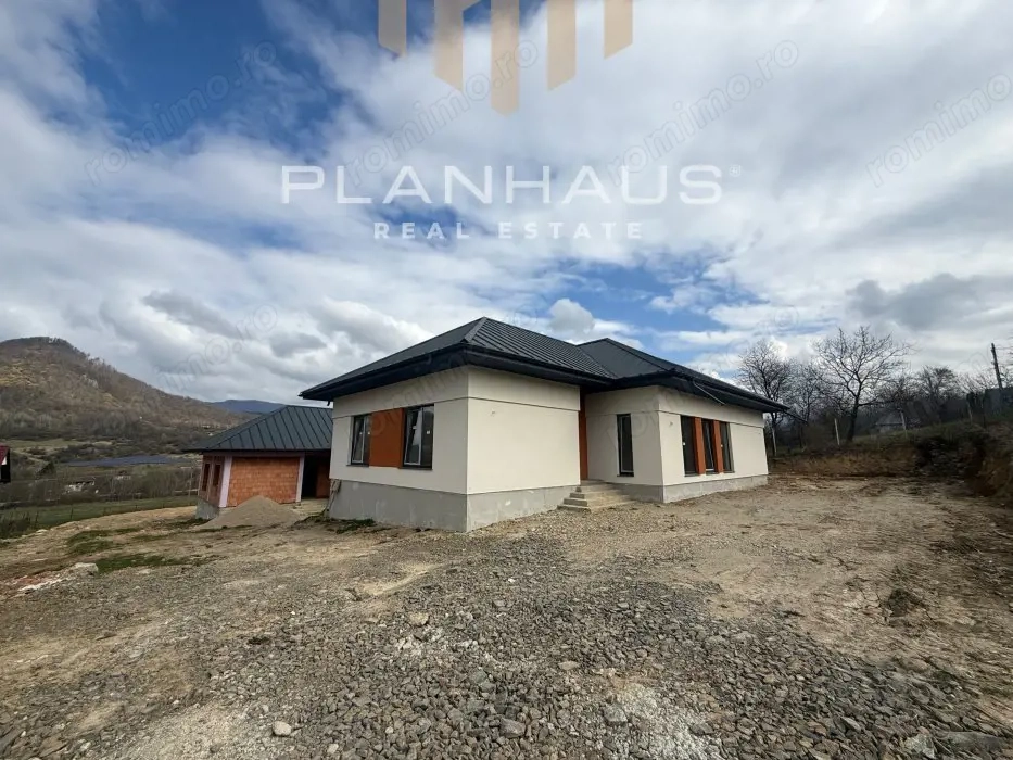 Casa individuala Tautii de Sus,zona rezidentiala,600 mp teren