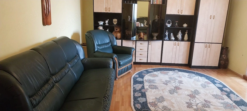 Inchiriez ap. 2 camere M17