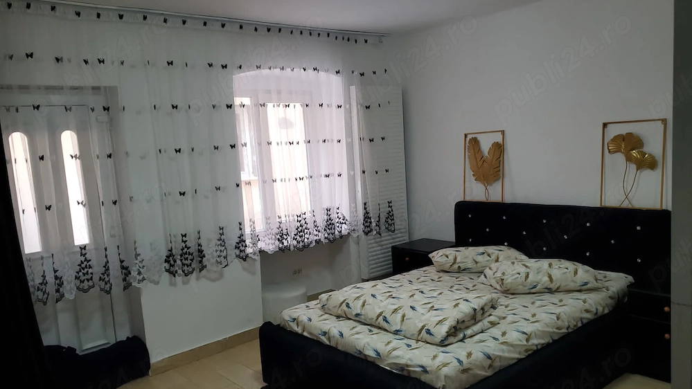 Închiriez studio în vilă