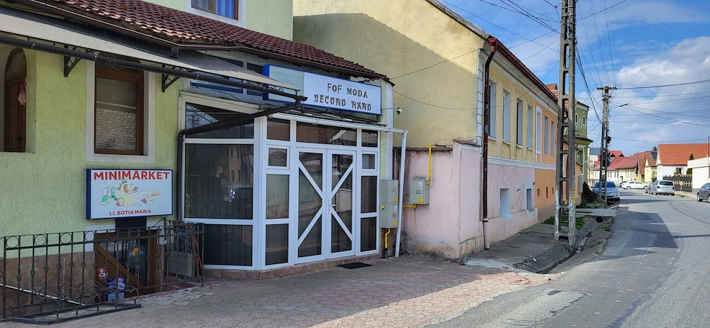 Închiriez spațiu comercial aprox. 30mp   Vizibilitate Maximă  Destinatii multiple  [TĂLMACIU]