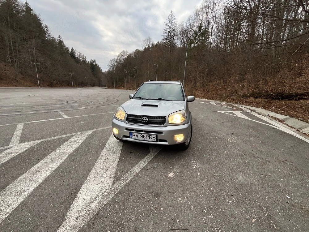 Toyota RAV 4 4x4 an 2005 masina  a fost intretinuta