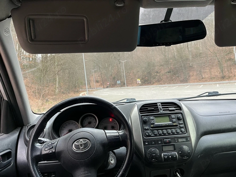Toyota RAV 4 4x4 an 2005 masina  a fost intretinuta