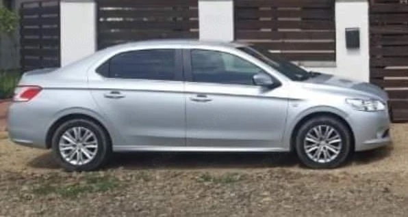 Vand masina Peugeot 301 stare foarte buna , an 2014