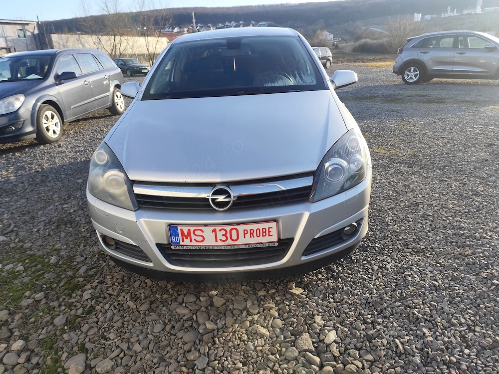 Opel Astra  1,6 benzina 101 CP  An fab. 2006 XENON