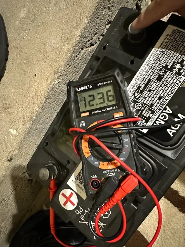 Baterie auto AGM Varta 68Ah