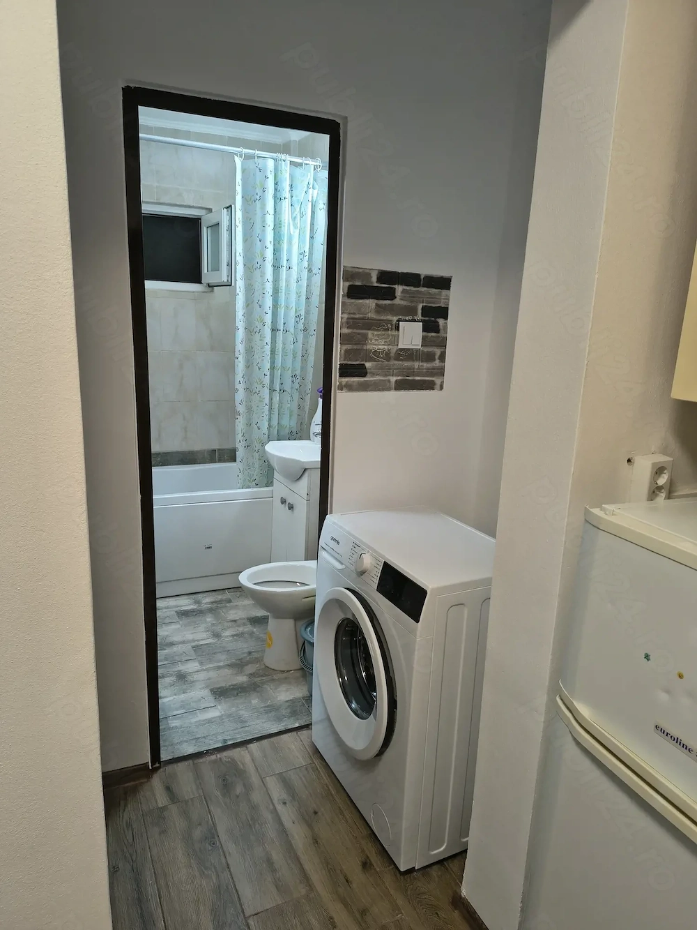 Apartament cu o camera de închiriat 