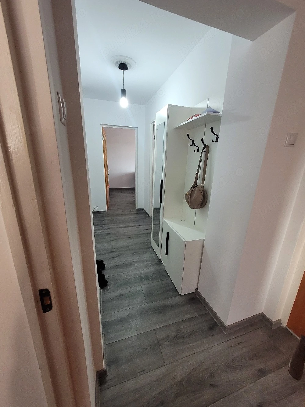 Inchiere apartament 3 camere