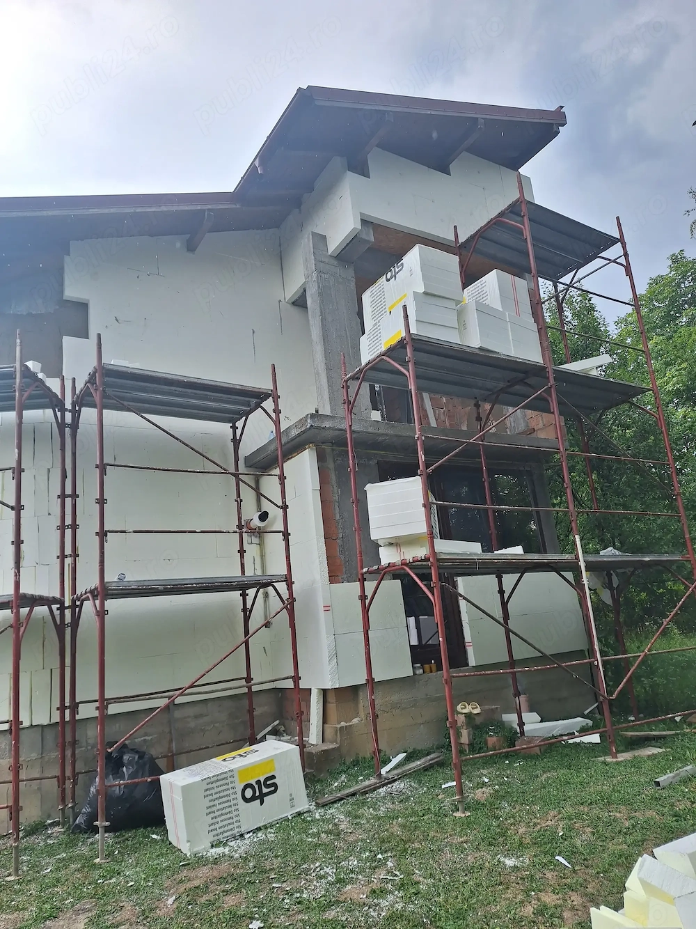  Execut lucrări în construcții   Garduri, Foișoare, Fațade, Acoperișuri 