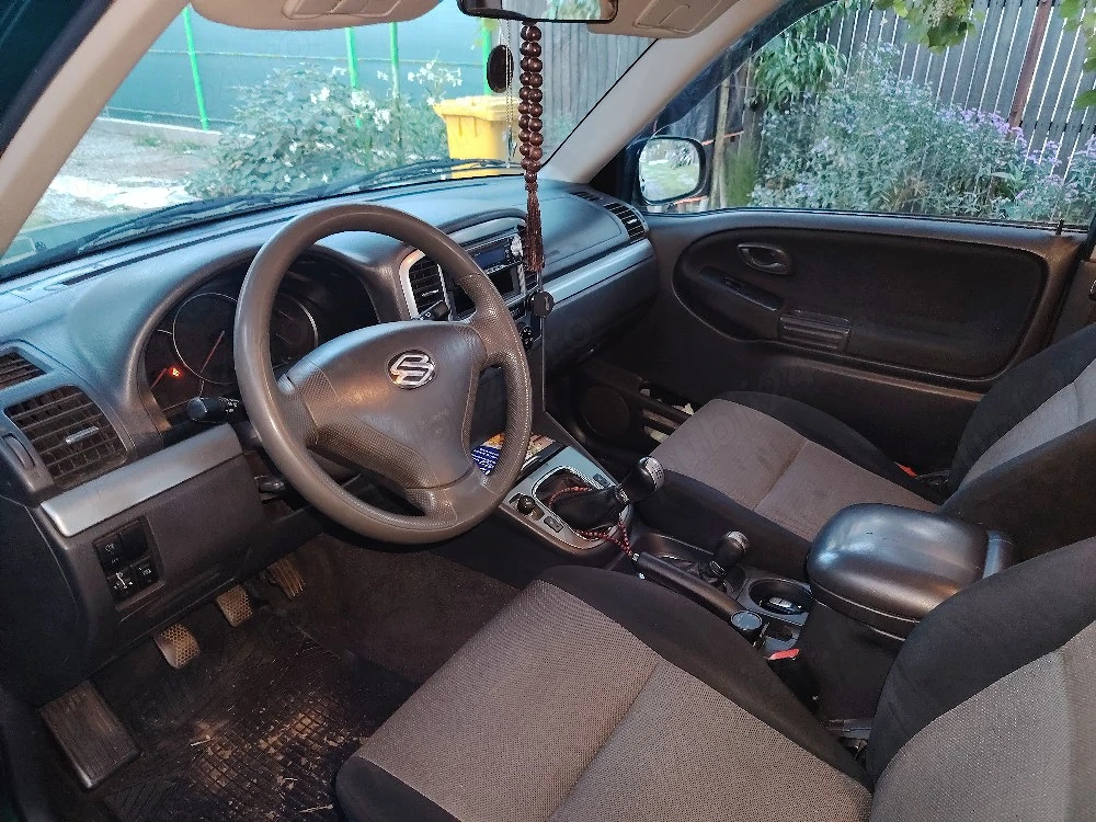 Vând suzuki grand vitara 2005