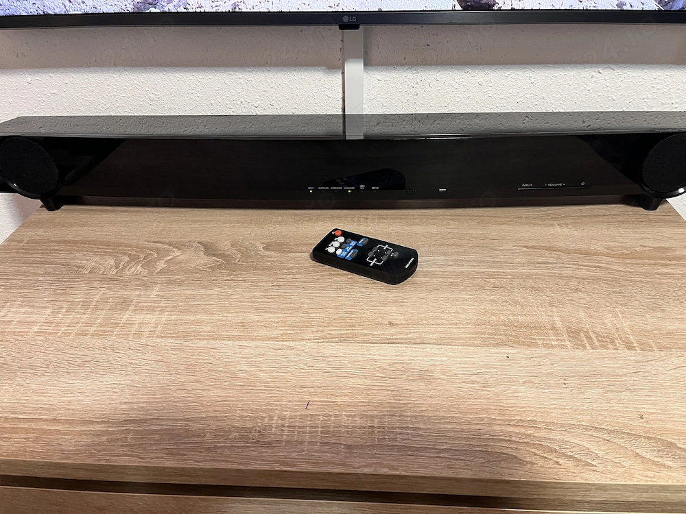 Soundbar Yamaha YAS-101 cu subwoofer integrat