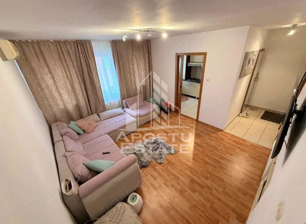 Apartament cu 3 camere,2 bai,Dumbravita