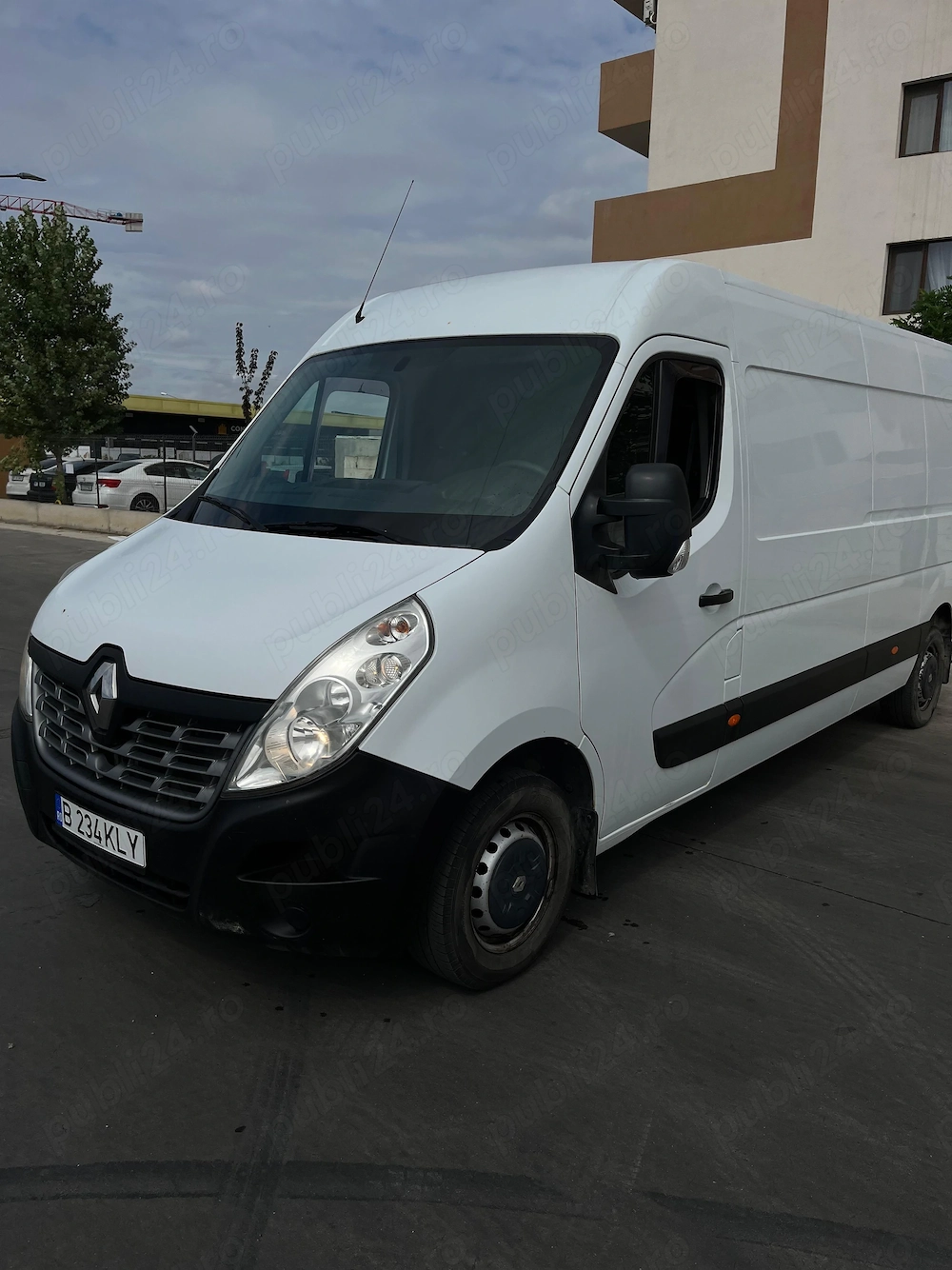 Vând Renault master 