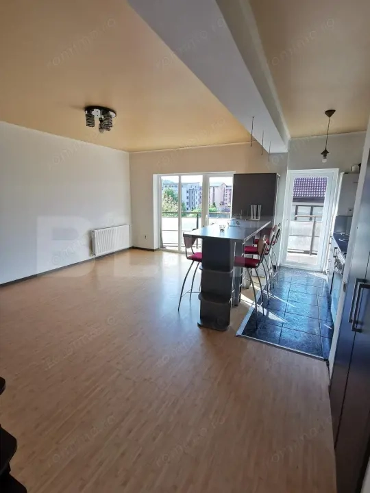 Apartament cu 2 camere, 56 mp, garaj si boxa, etajul 1, Stejarului