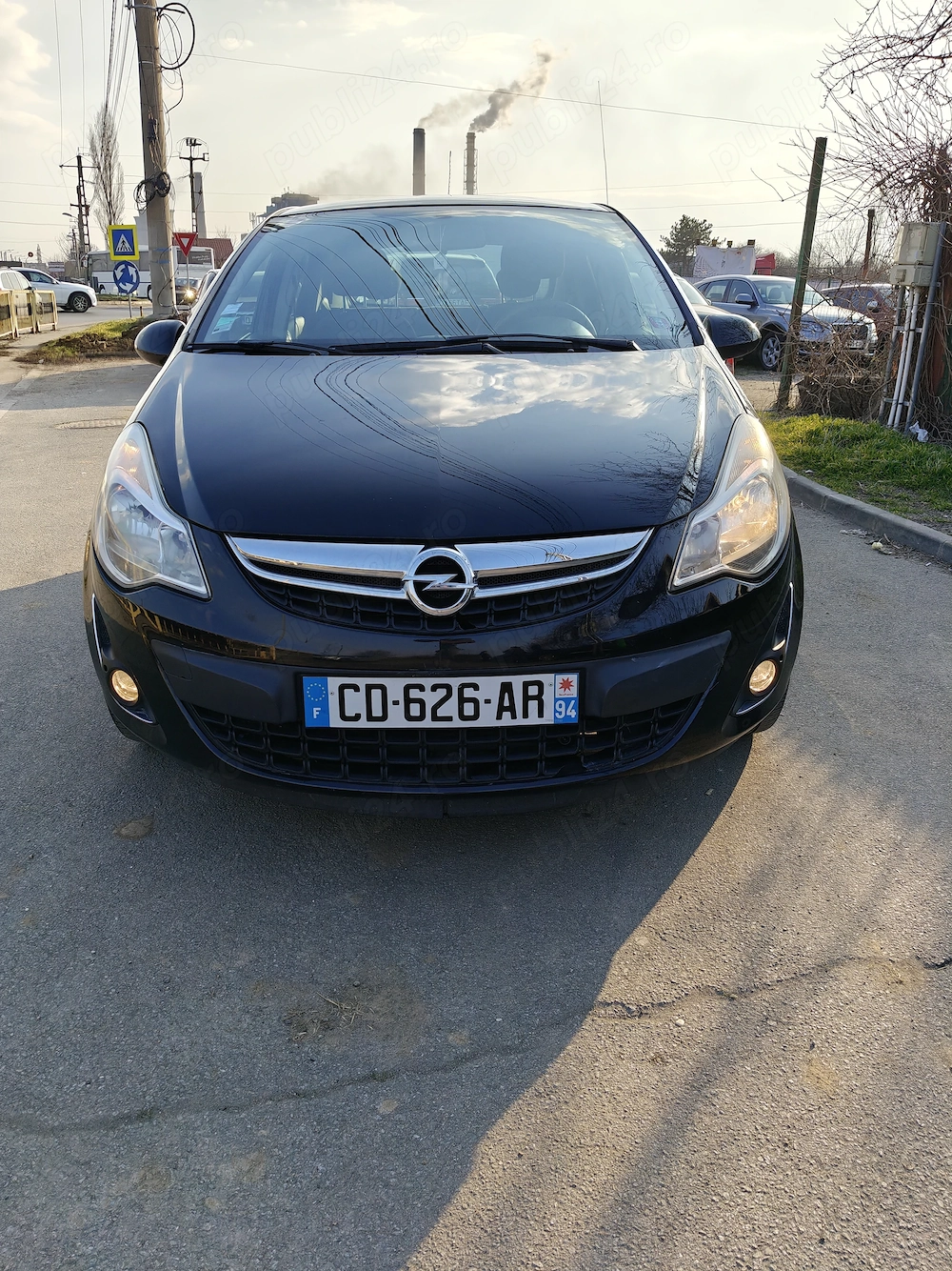 Opel Corsa D 1.4i 2012 Euro 5   Carte service Garantie Rate
