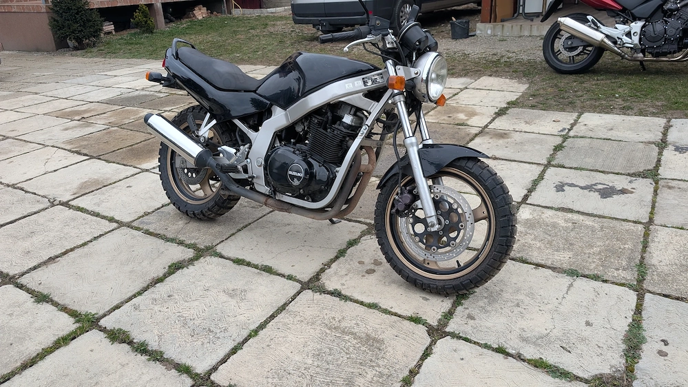Suzuki GS 500