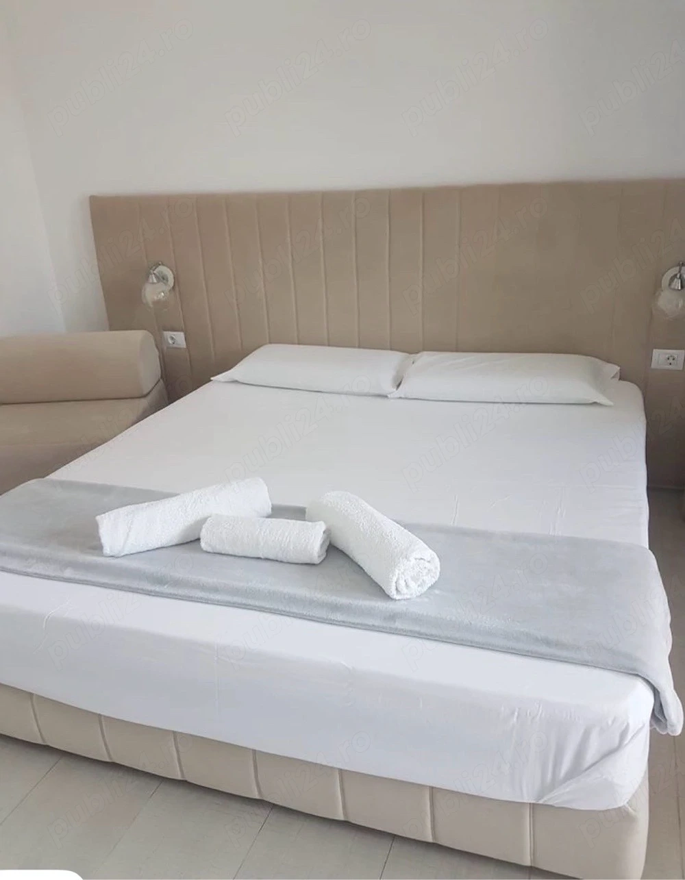 Regim Hotelier Titan Non Stop Sector 3 