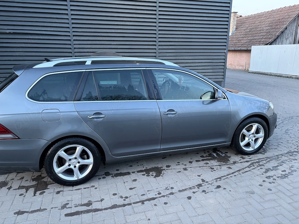 Vand VW golf in stare foarte buna