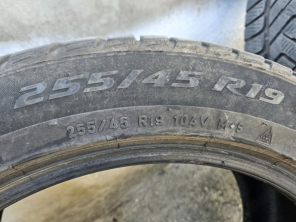 Anvelope iarna 255 45 r19 102v