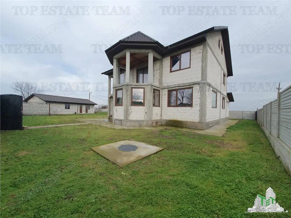 VILA IMPERIALA DE EXCEPTIE PREMIUM CU 20.000 MP TEREN