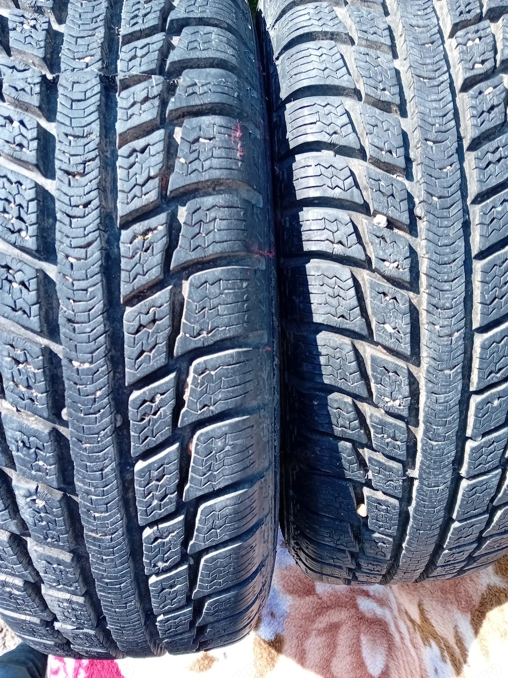 De vânzare anvelope 