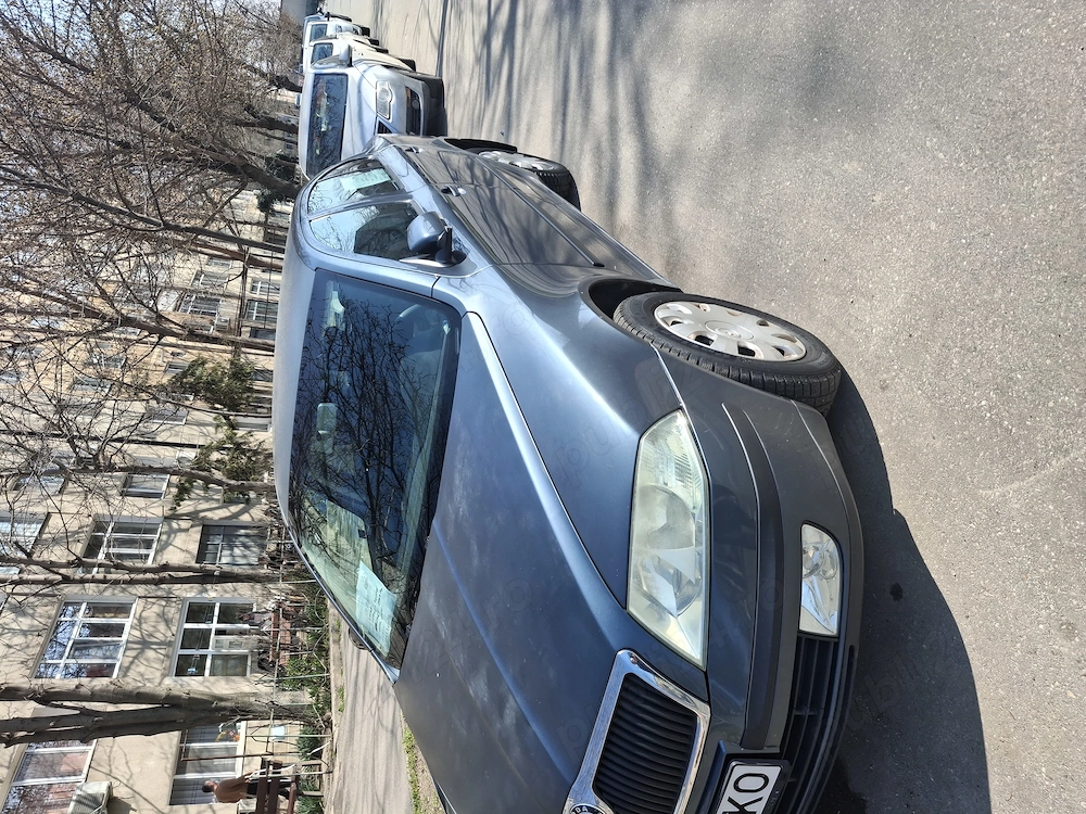 Vând Skoda Octavia  2