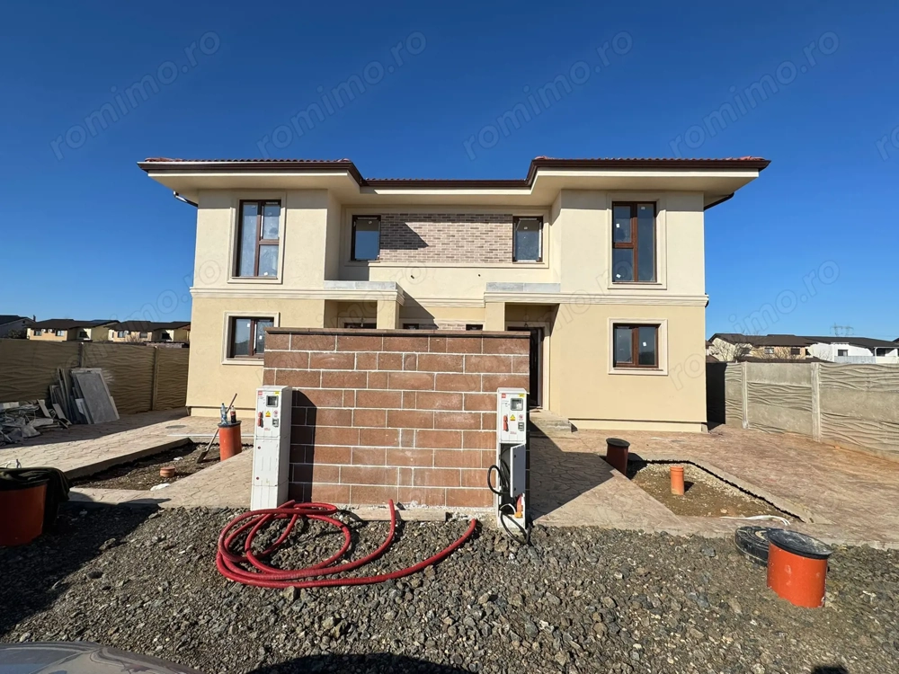Duplex în Moșnița Noua ă, lângă M.City LOCAȚIE EXCELENTĂ! Comision 0