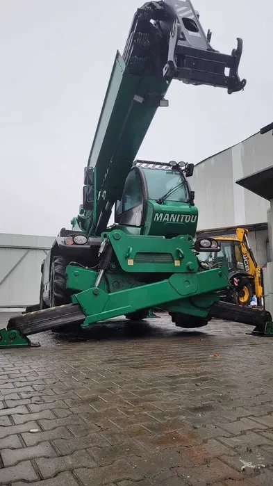 Manitou prestari servicii vânzare macara   stivuitor 21 m, 18m