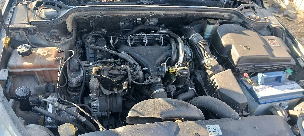 Dezmembrez Peugeot 407 