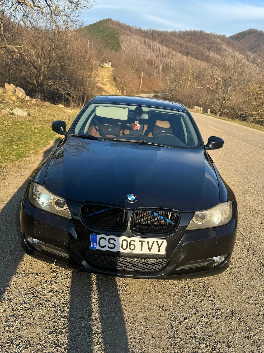 Vând BMW E90 d FACELIFT din 2010 mașina merge foarte bine 