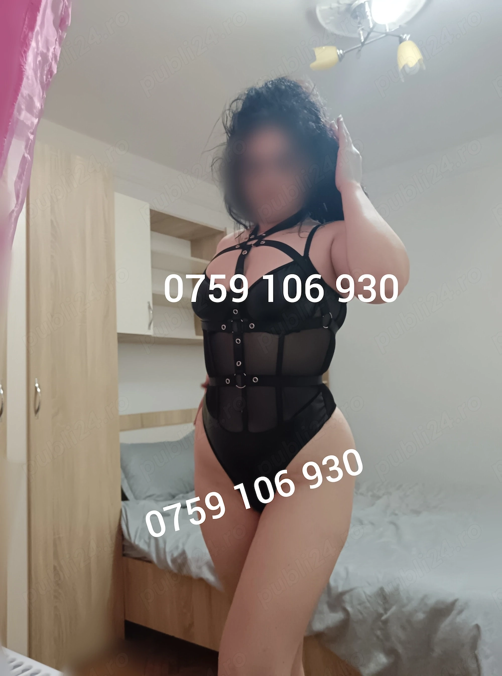 "Bruneta creață" piercing in limbă 