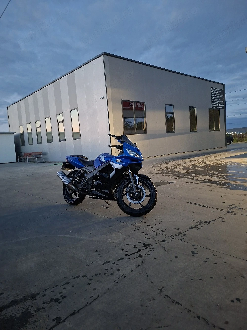 vând motocicleta kymco quanon 125 2007 