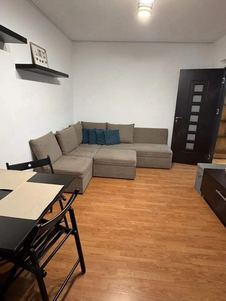 Apartament 3 camere de închiriat Brâncoveanu - Loc de parcare