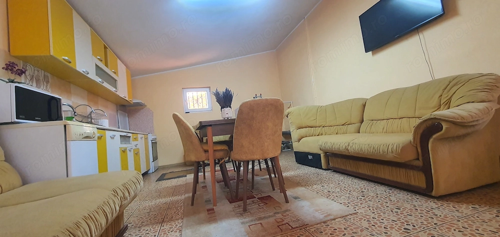 Vând casă - 5 camere- din 2012