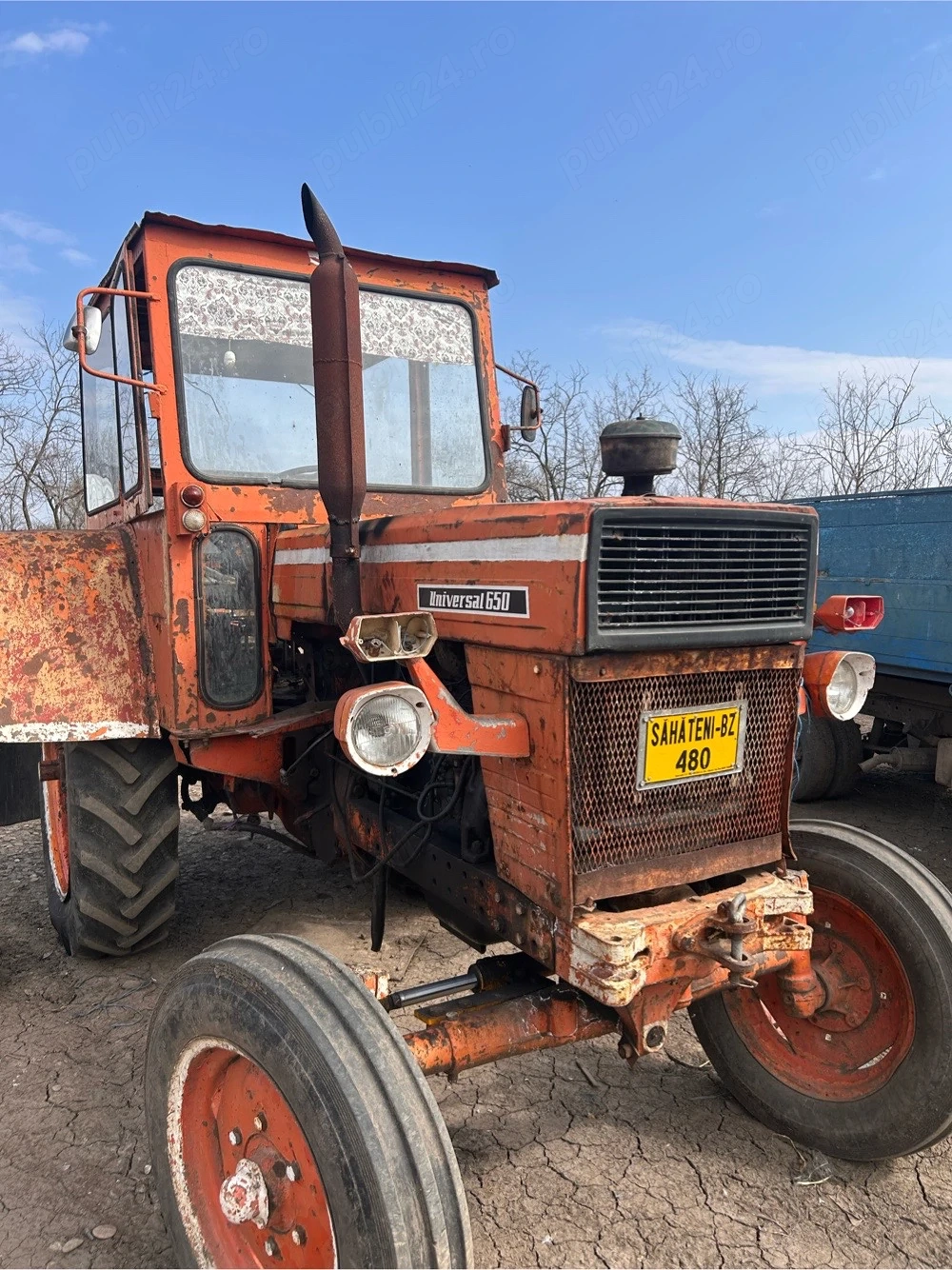 Vand utilaje agricole 