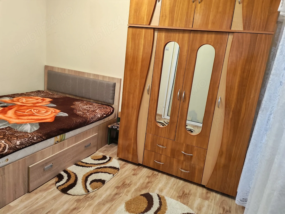 Inchiriez apartament 