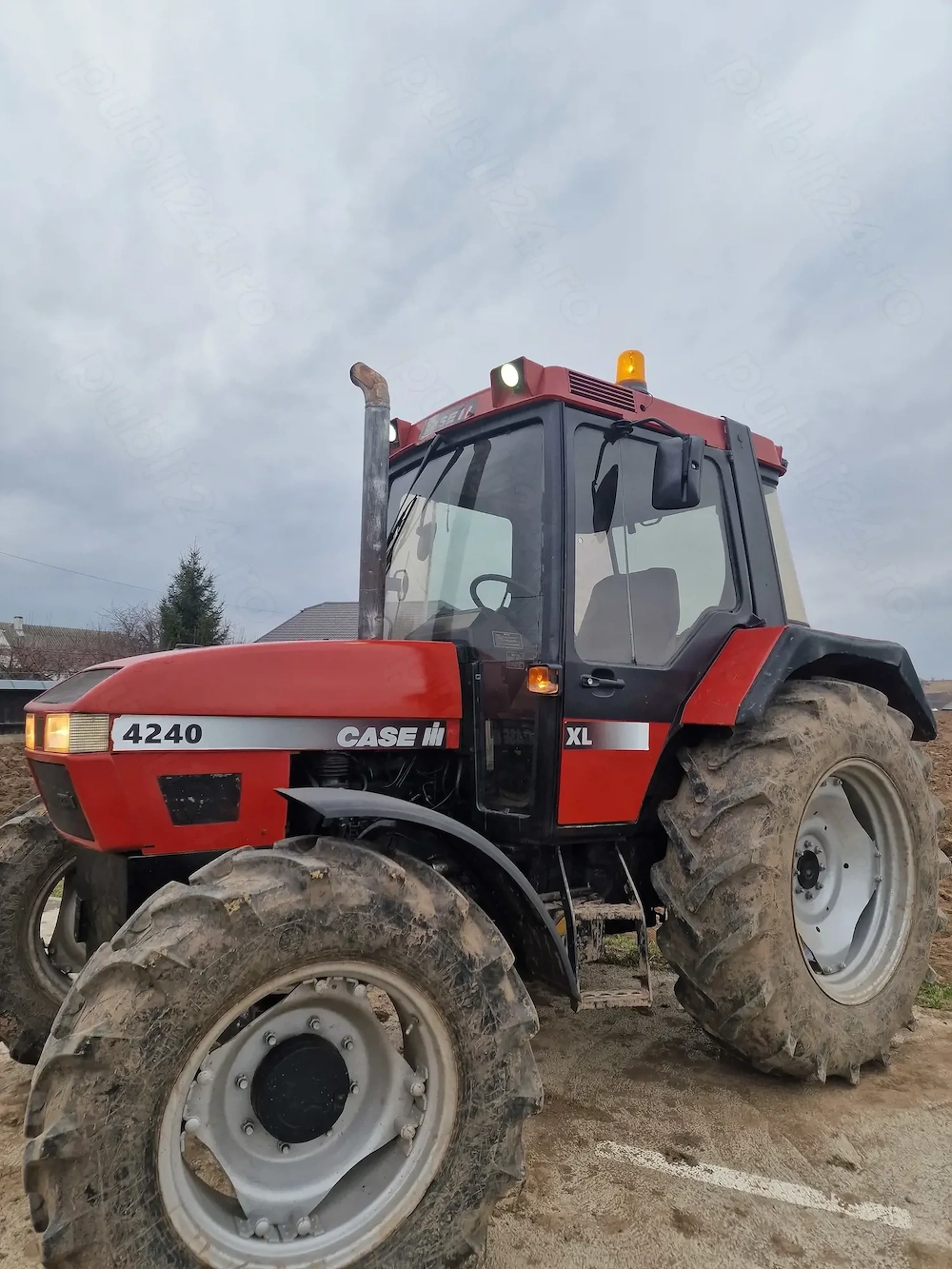 Vand tractor CASE INTERNATIONAL 4240 recent adus